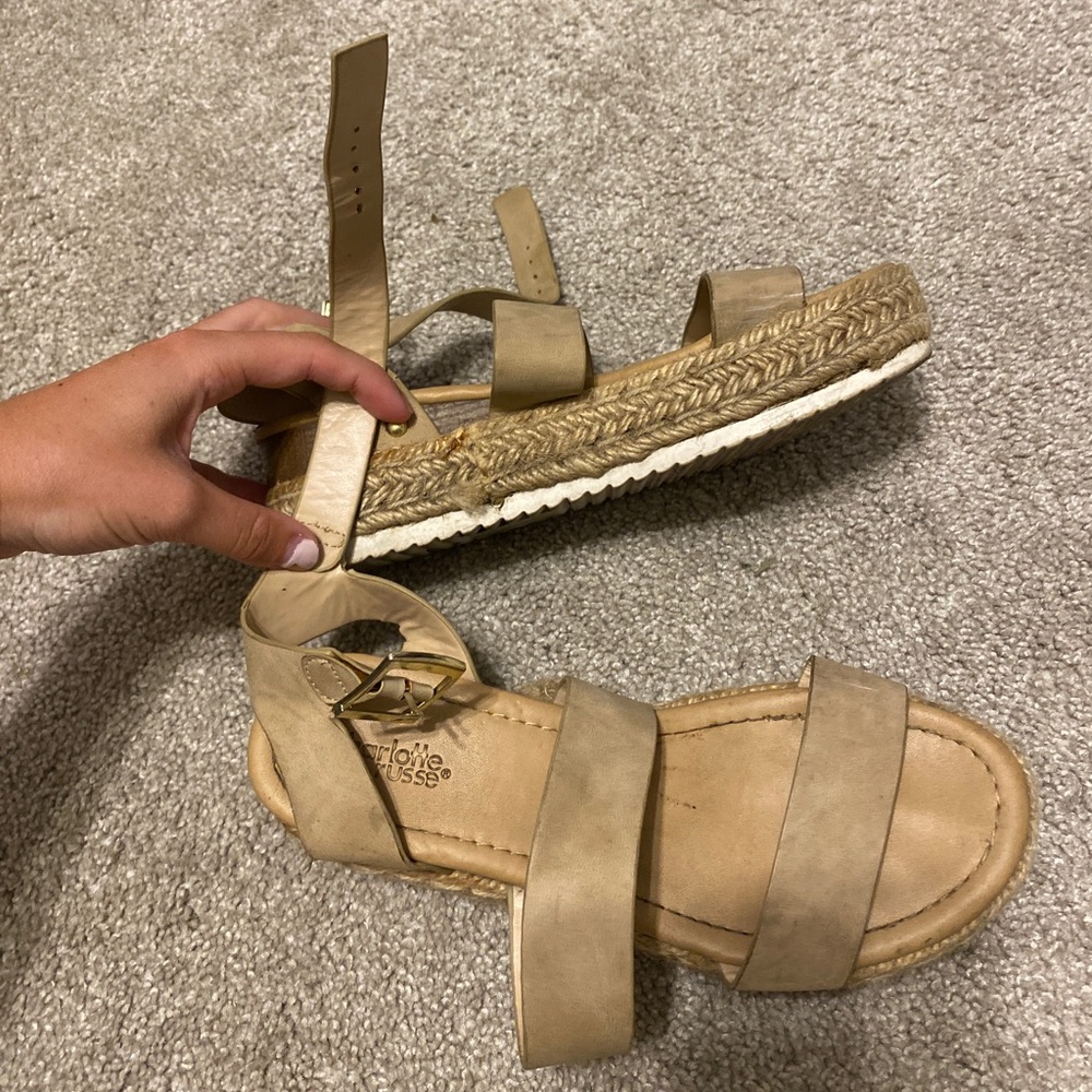Sandals - Picture 3 of 4